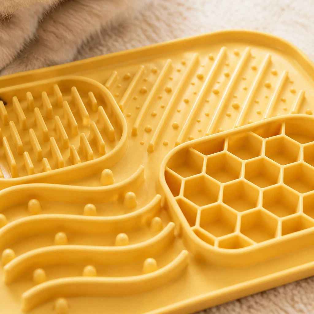 KinPeto 4-Zone Silicone Pet Lick Mat & Slow Feeder